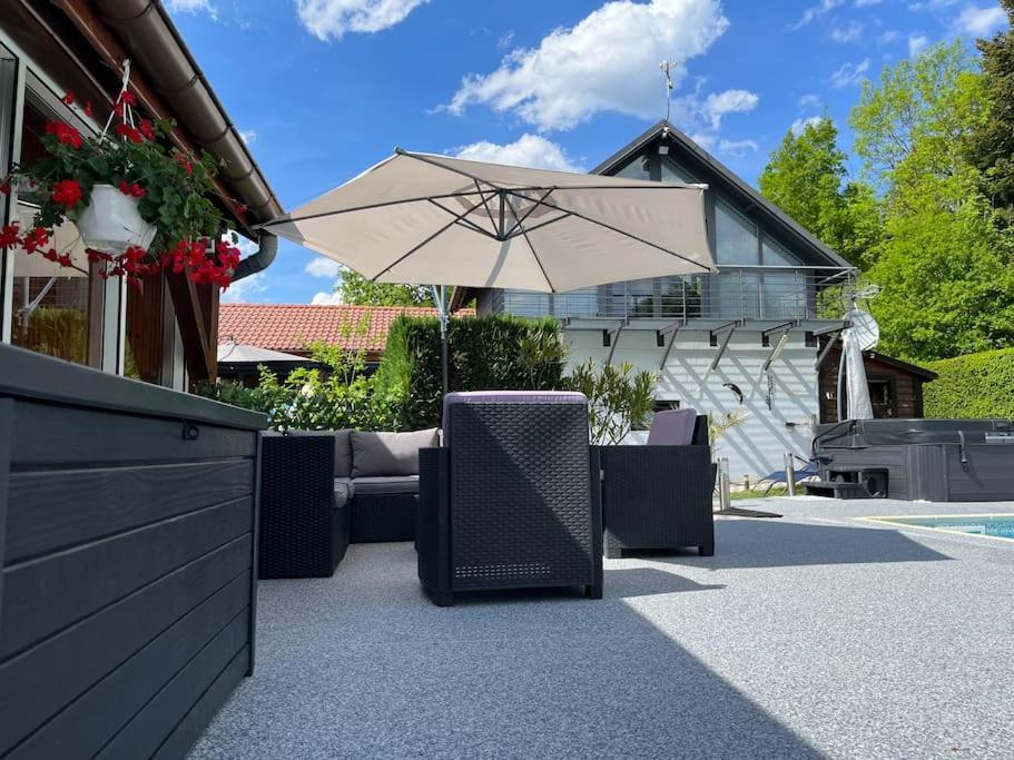 Chalet 2 Personnes Avec Jacuzzi Et Piscine Saisonniere Partagee Corcieux Εξωτερικό φωτογραφία
