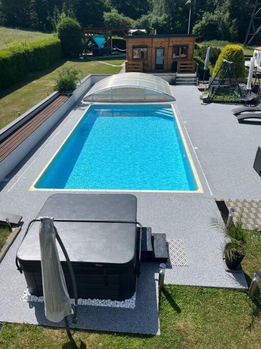 Chalet 2 Personnes Avec Jacuzzi Et Piscine Saisonniere Partagee Corcieux Εξωτερικό φωτογραφία